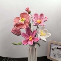 Knitwoolvn Hoa móc len bó hoa trong bình gốm