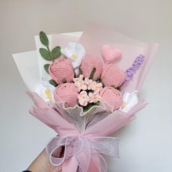 Bó hoa len móc hồng 30x22 cm, quà Valentine