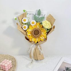 Bó hoa len móc hướng dương sợi len 35x25 cm, vàng